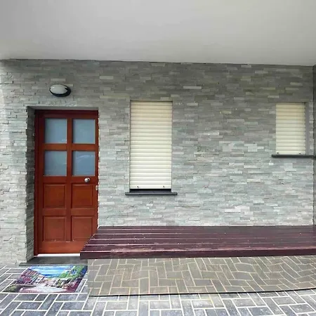 Smeraldo Sul Mare Con Grande Balcone Apartment