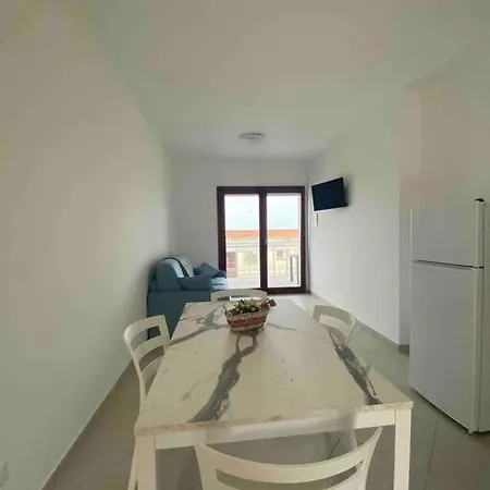 Smeraldo Sul Mare Con Grande Balcone