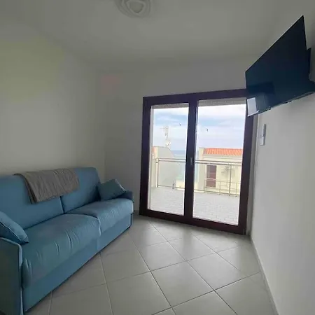 Smeraldo Sul Mare Con Grande Balcone