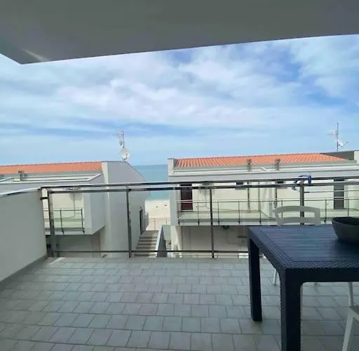 Smeraldo Sul Mare Con Grande Balcone * Torino di Sangro